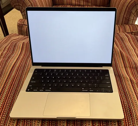 MacBook Pro 14" M1 Pro (2021)